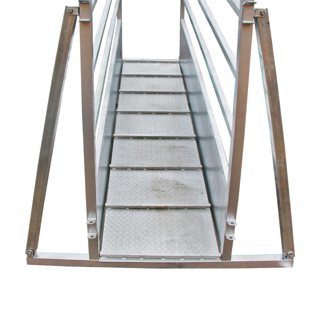 Adjustable Cattle Loading Ramp